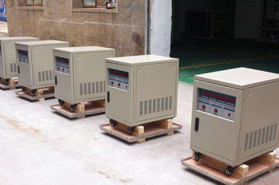為什么濟南變頻柜在工業(yè)中廣泛應(yīng)用